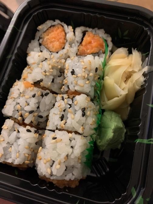 Spicy Salmon Roll.
