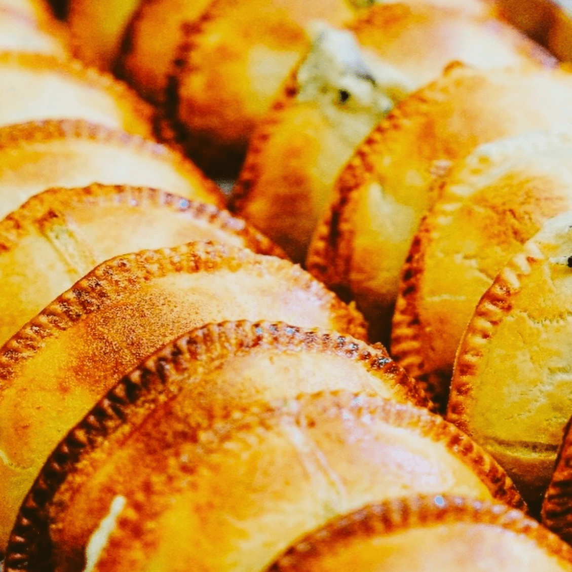 *GF Small Party Tray of (15) Hand Pies.