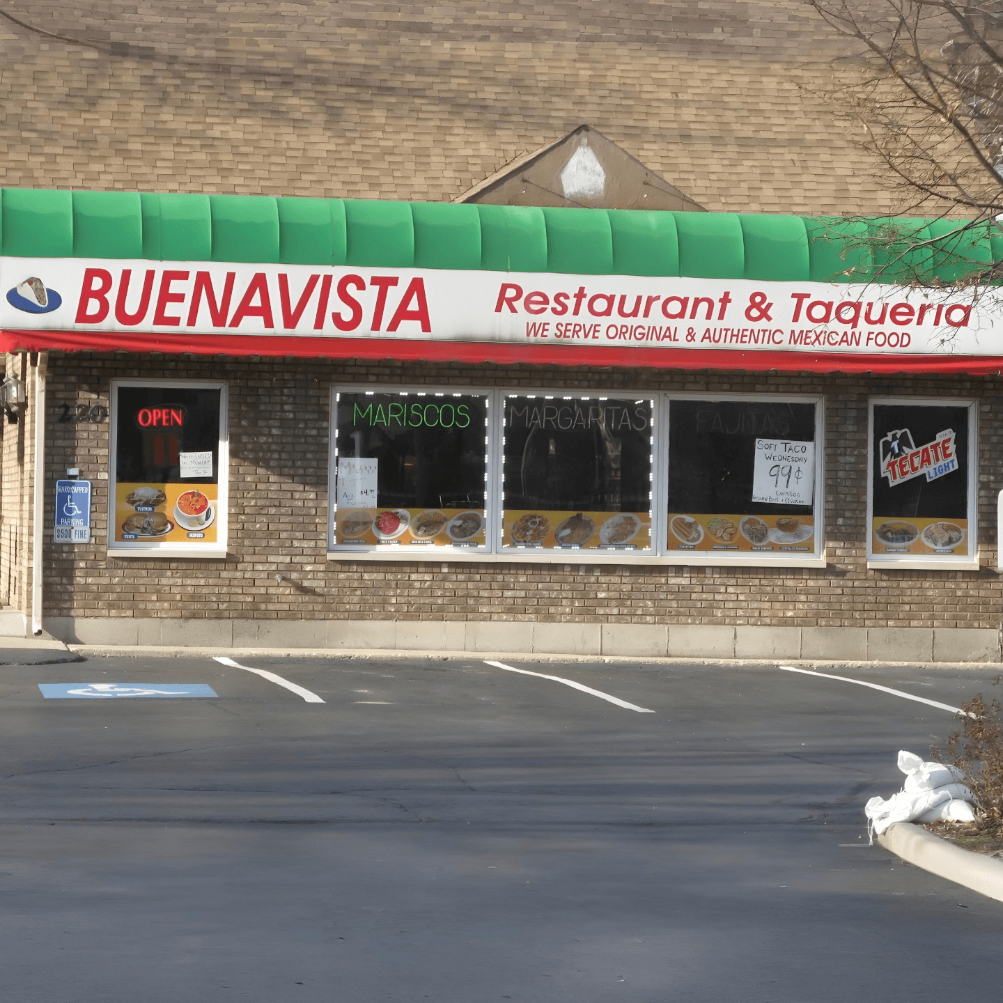 Welcome to Buena Vista Restaurant Mar y Tierra!