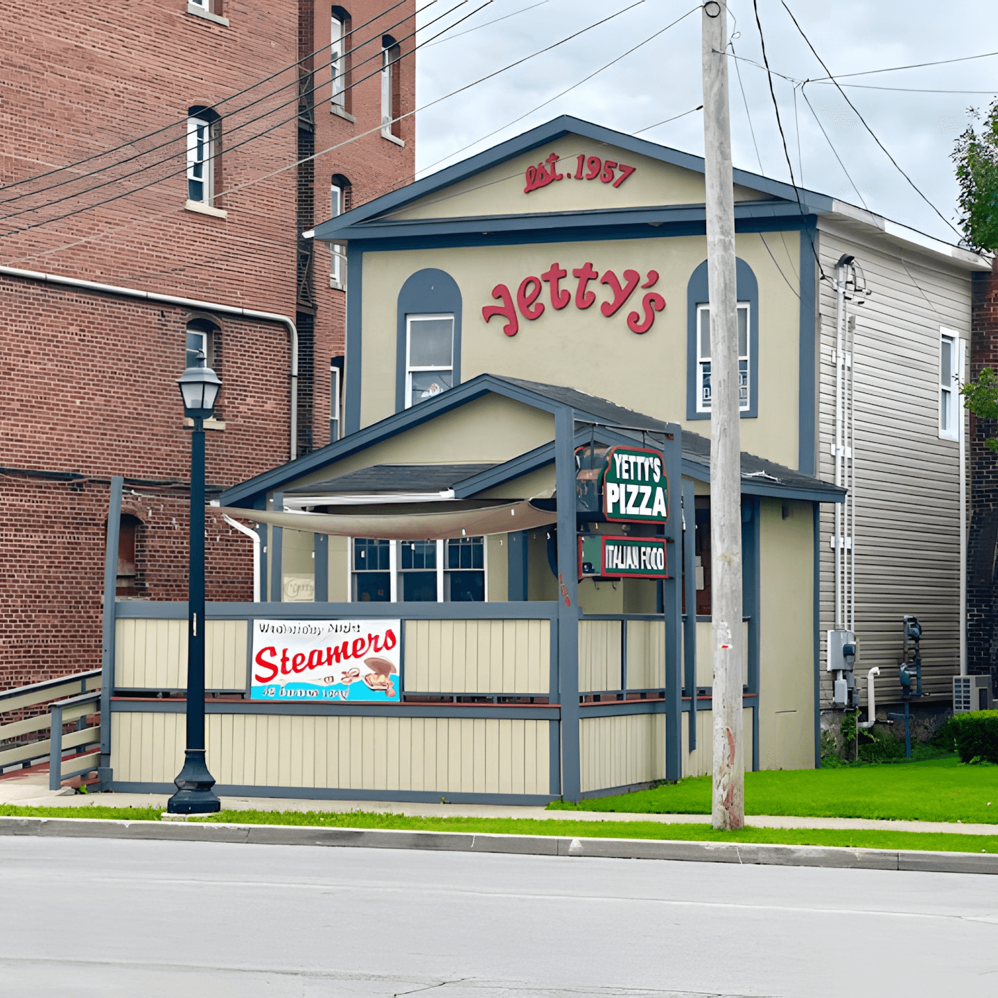 Welcome to Yetty’s Pizza! 🍳