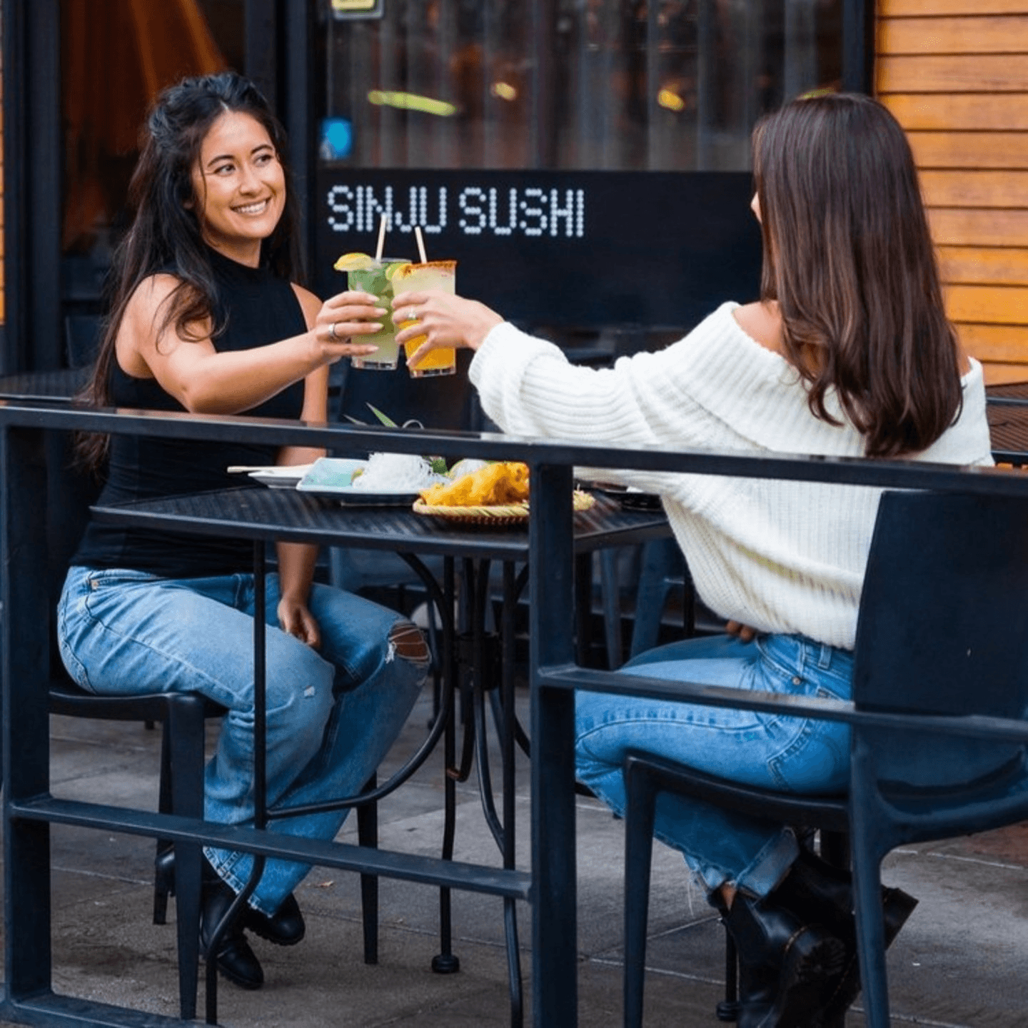 A Complete Experience, from Plate to Glass