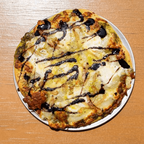 Pear & Gorgonzola Pizza.