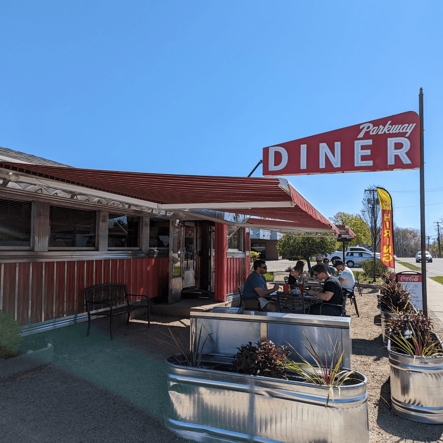 Welcome to Parkway Diner 