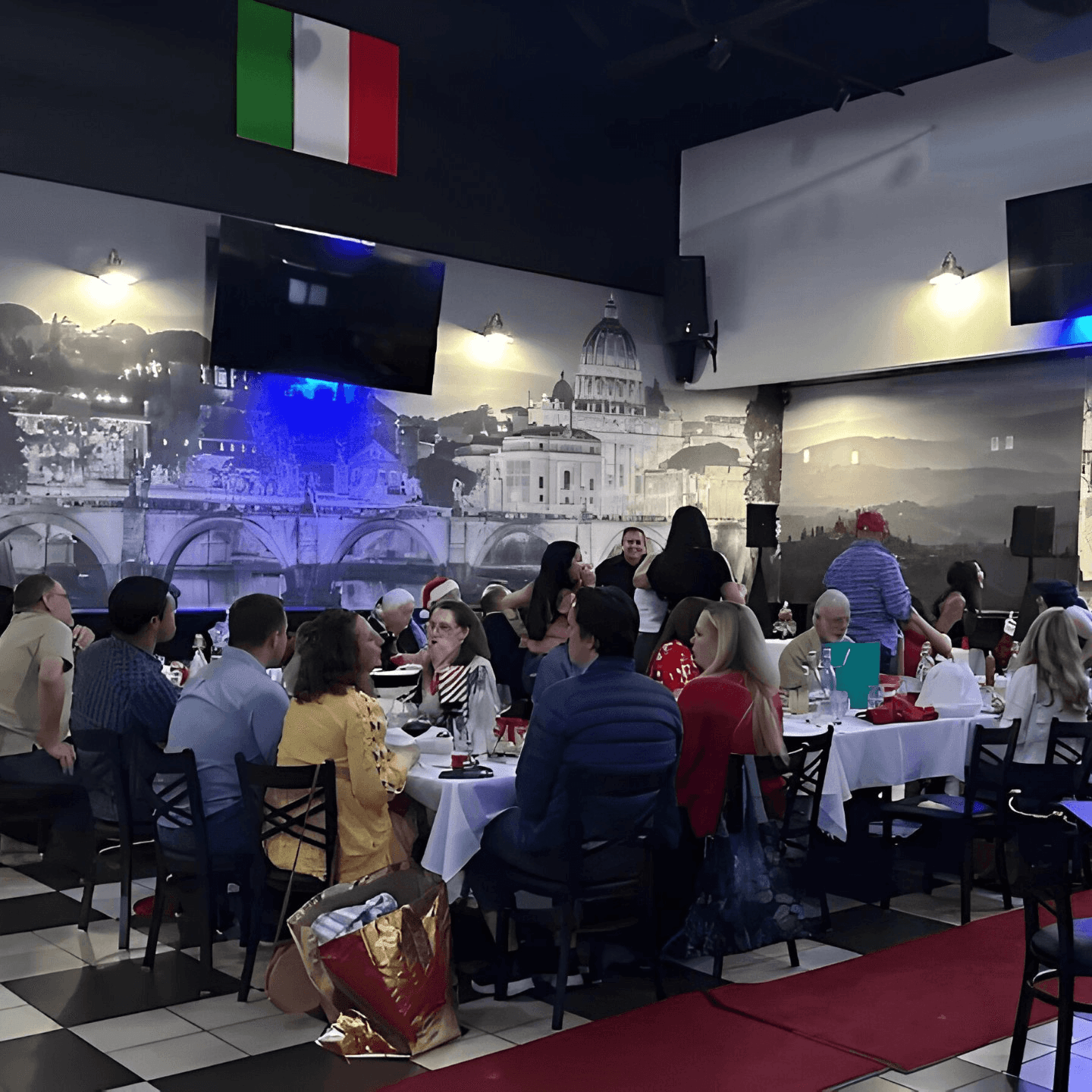  Bradenton’s Go-To for Italian Comfort & Class