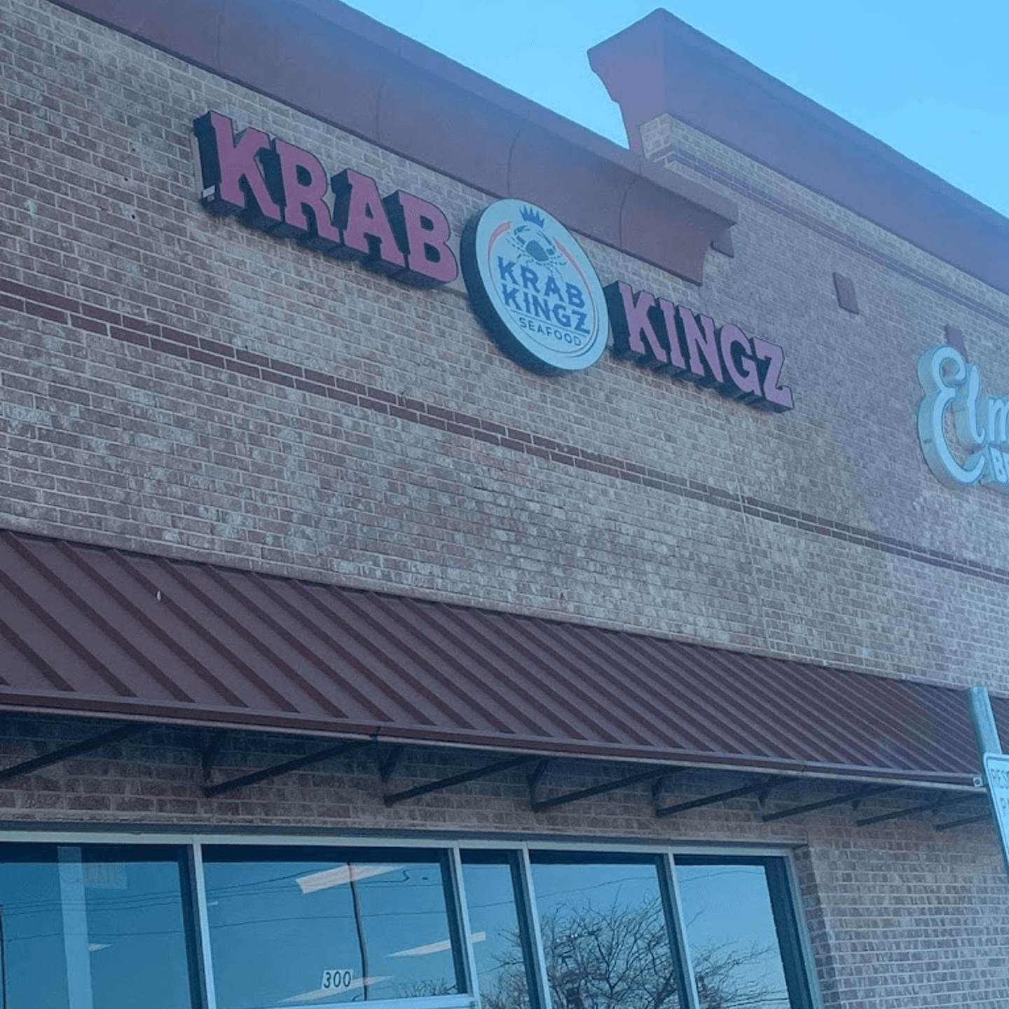 Krab Kingz: Your Seafood Spot! 🦀