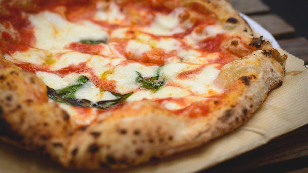 Gourmet Cheese Pizza 8".