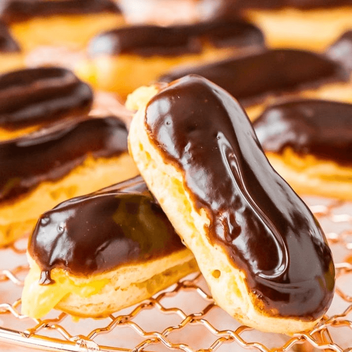 Chocolate Mini Cream Puff - 巧克力迷你奶油泡芙.