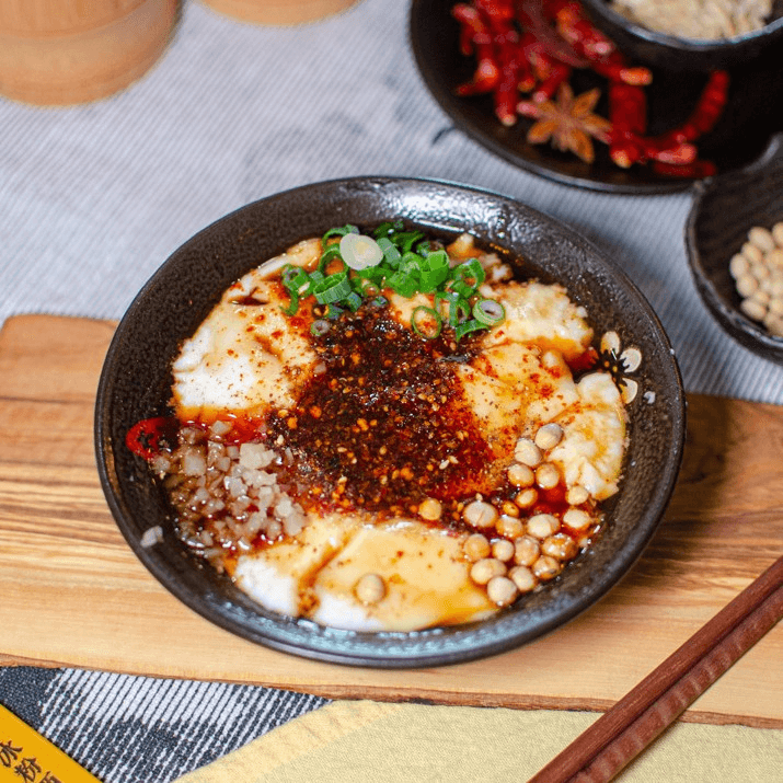 Artisanal Tofu Bean Curd (Chengdu) 煮豆为乳脂为酥(成都).