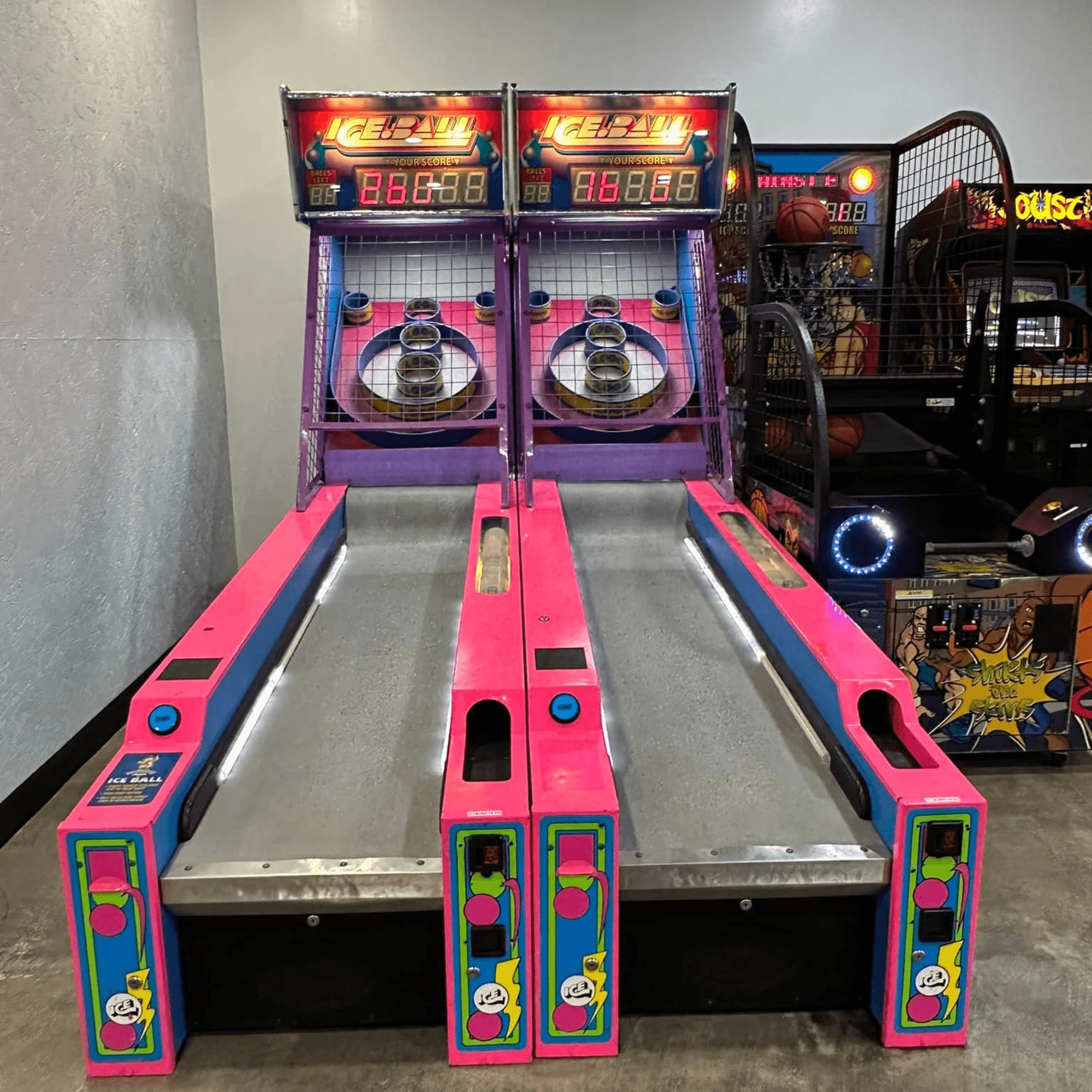 Decades Family Restaurant gallery image #4