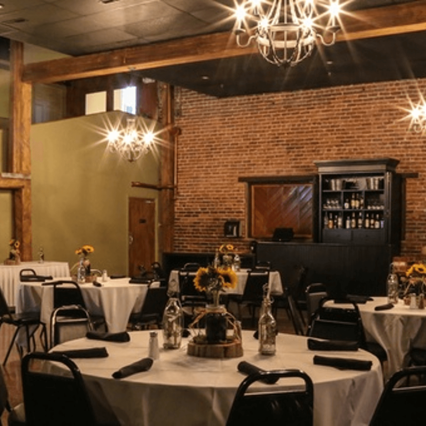 BANQUETS & PRIVATE DINING