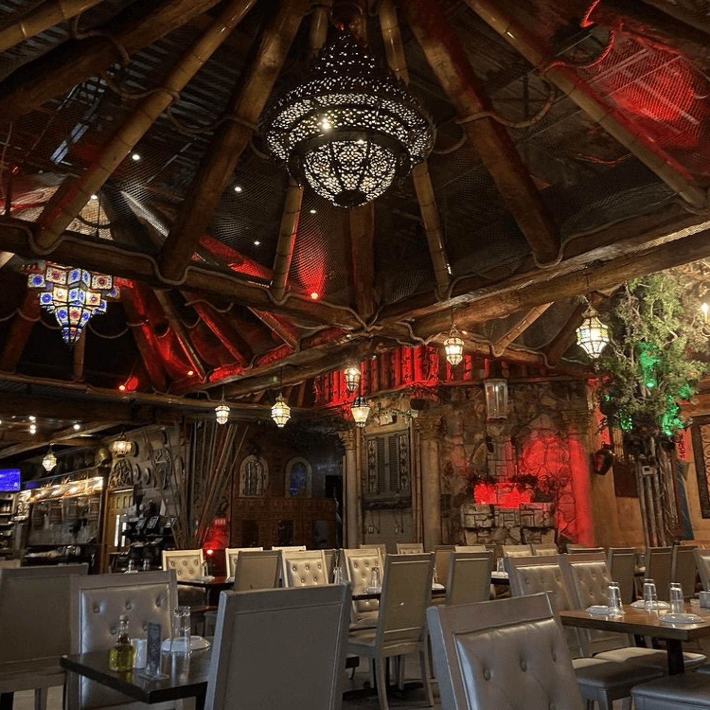 Where Old Meets New in Ambiance and Decor