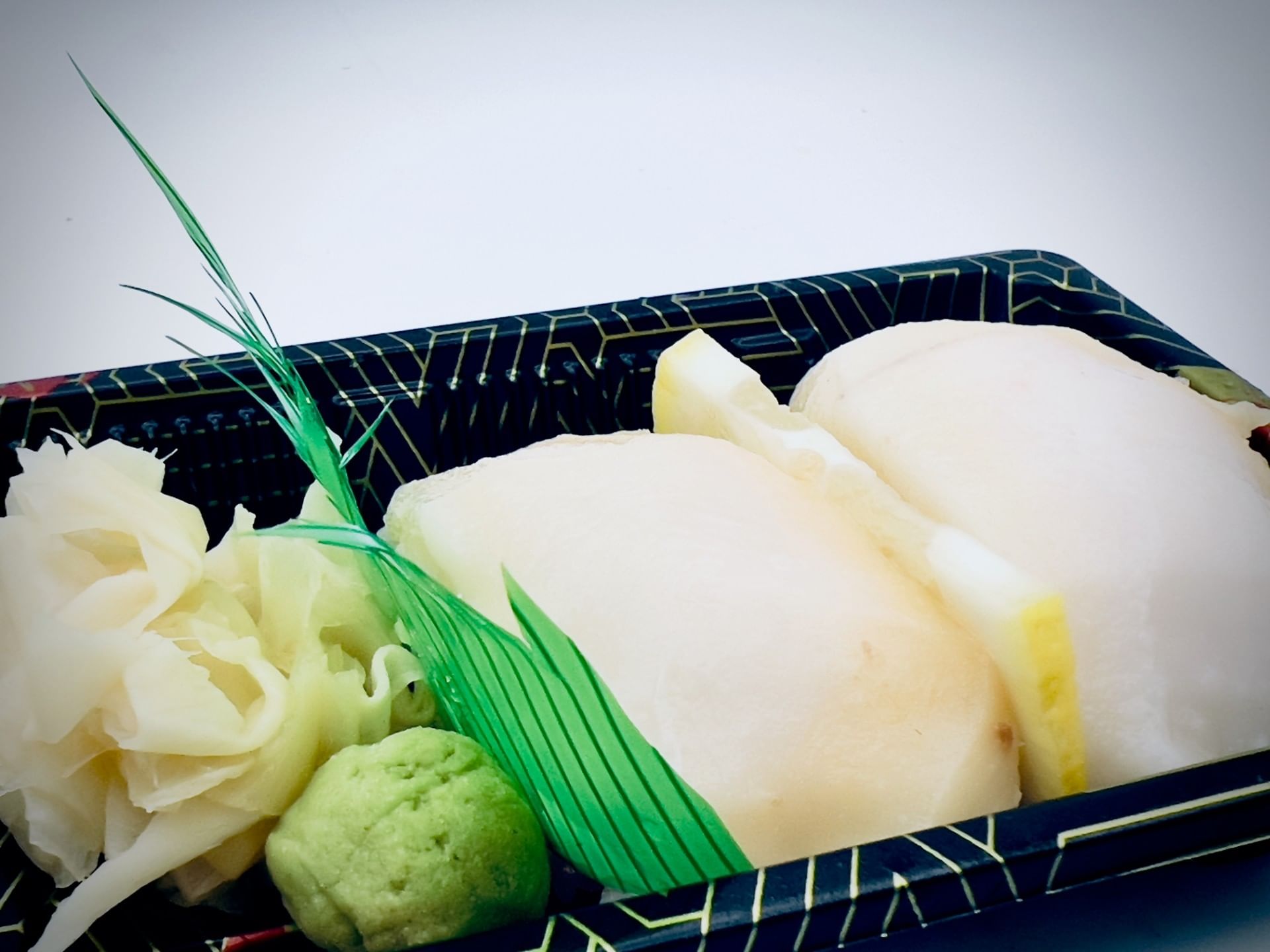 (Off) Albacore sushi 2 pcs.