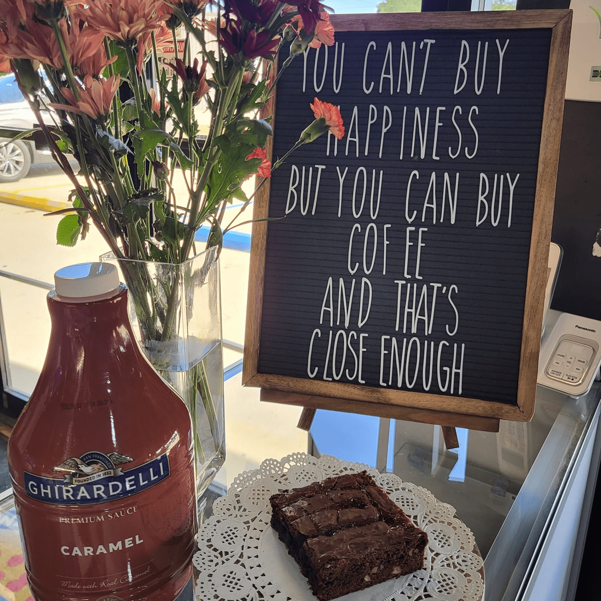 Decades Family Restaurant gallery image #2