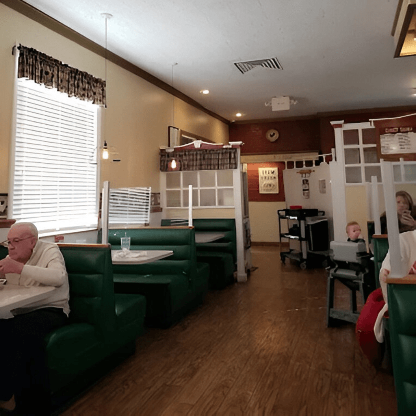 Studebaker's Country Restaurant on 41- Springfield