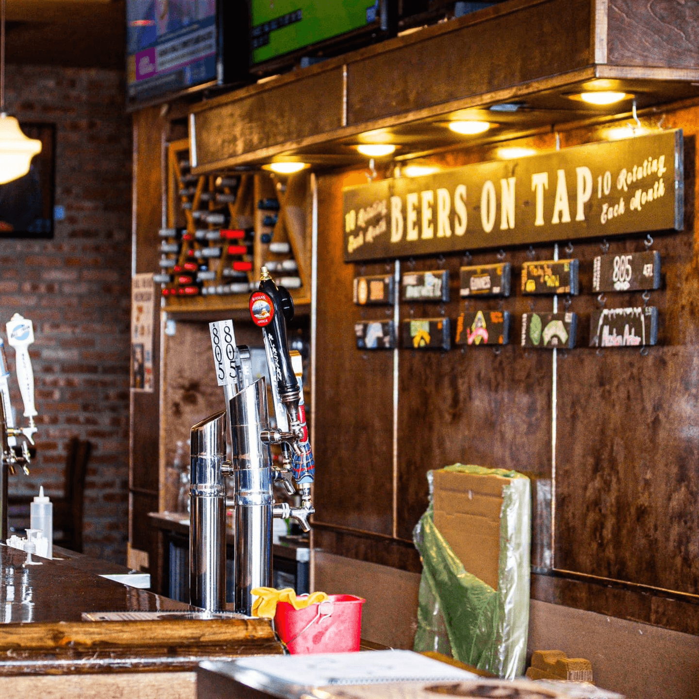 Cold Beer, Great Wine & a Laid-Back Atmosphere 🍷