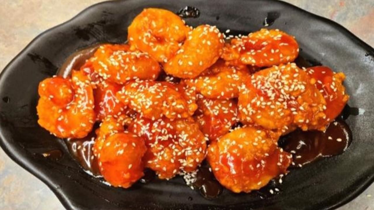 Sweet & Sour Shrimp 甜酸蝦球.