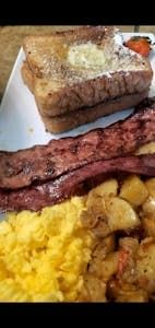 Bistro Big Breakfast (Waffles).