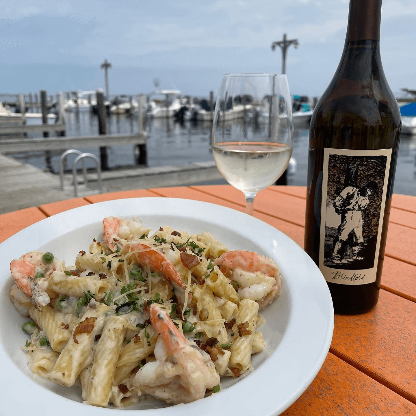Reserve Your Spot for a Relaxing Waterfront Meal!