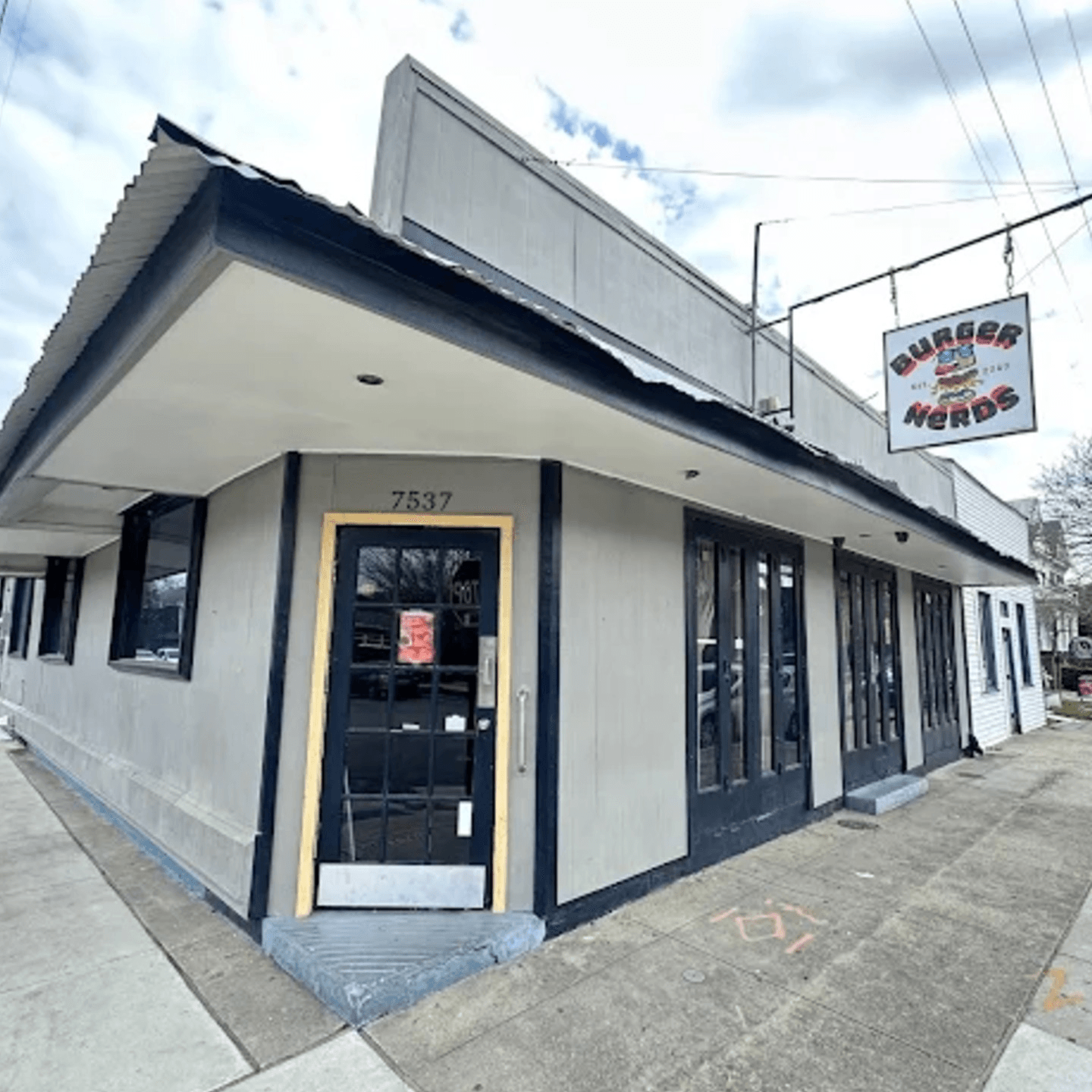 Burger Nerds - Maple St.