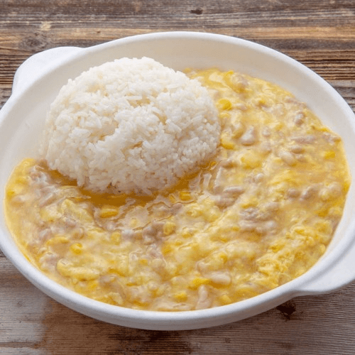 P06  Diced Pork with Cream Corn Sauce on Rice 栗米肉粒燴飯.