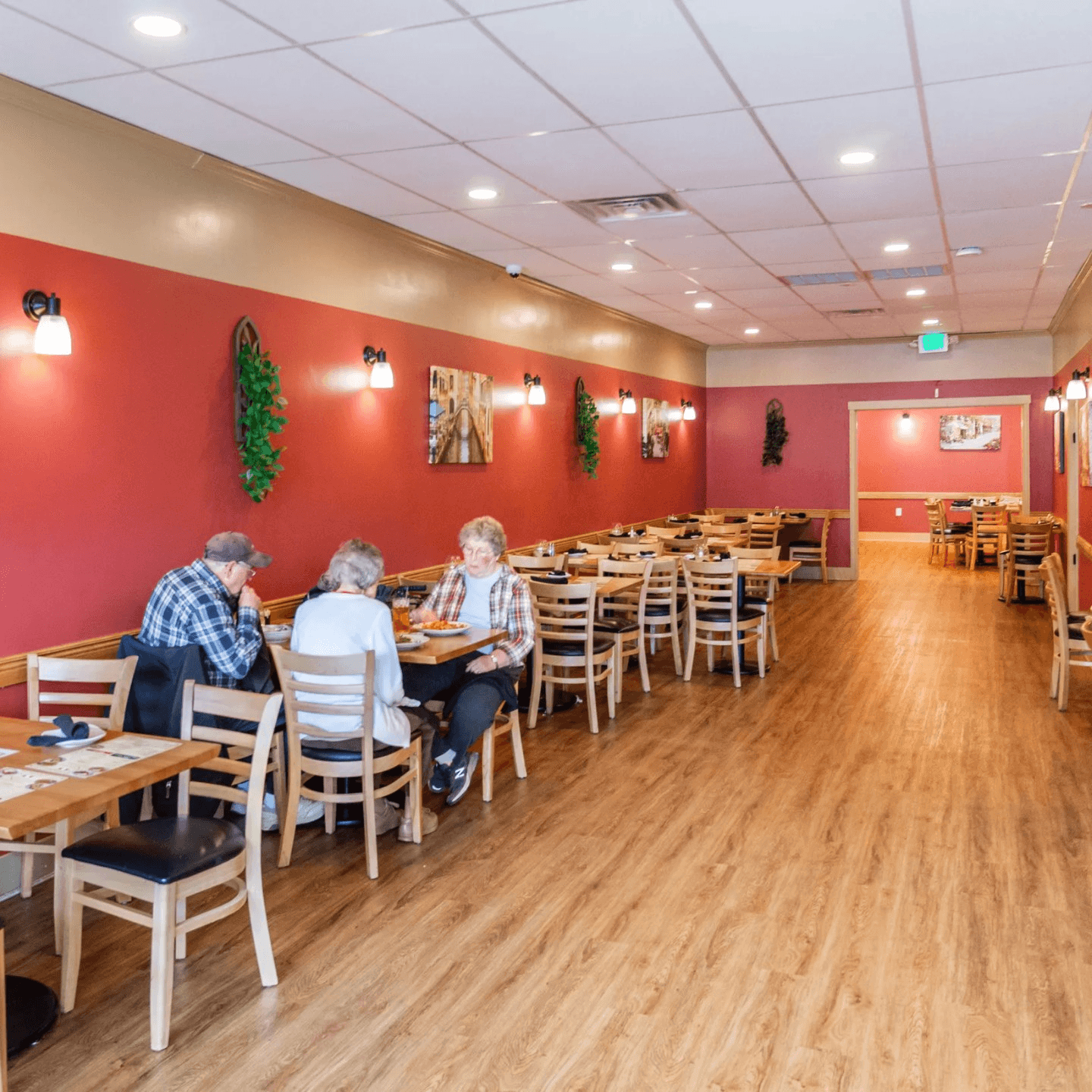 A Warm and Relaxed Place to Enjoy