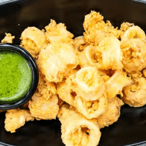 Calamares Fritos / Fried Calamari with Chipotle Mayo.
