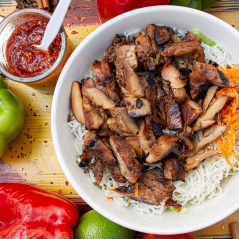 Kids Chicken Vermicelli (Kids Bun Ga).