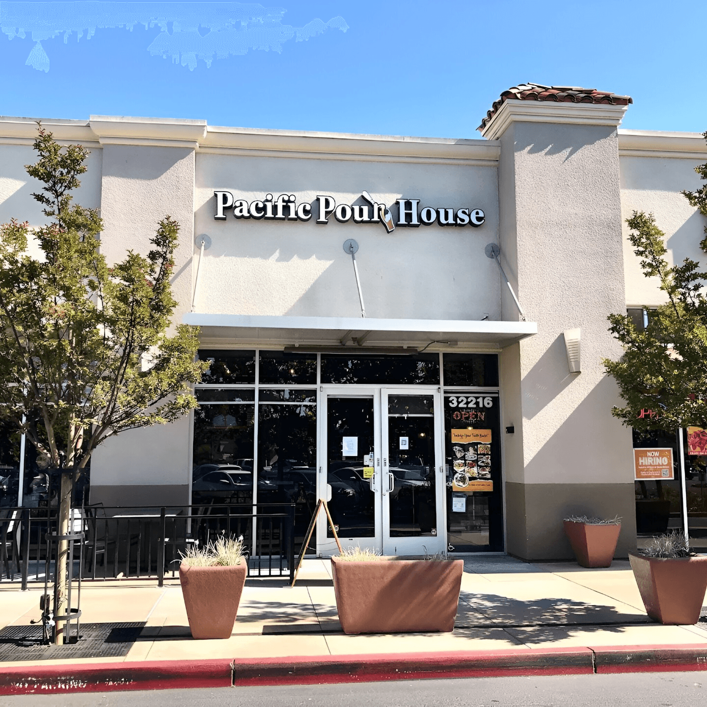 Welcome To Pacific PourHouse🍻