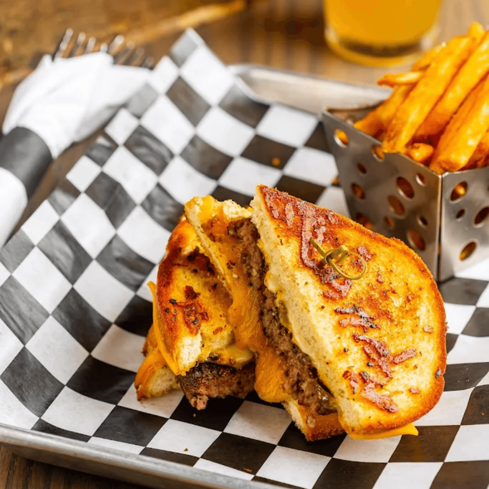 Rookies Sports Bar & Grill gallery image #4