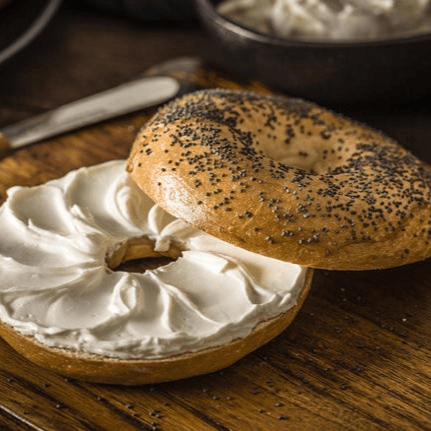 BAGEL W/ CREAM CHEESE.
