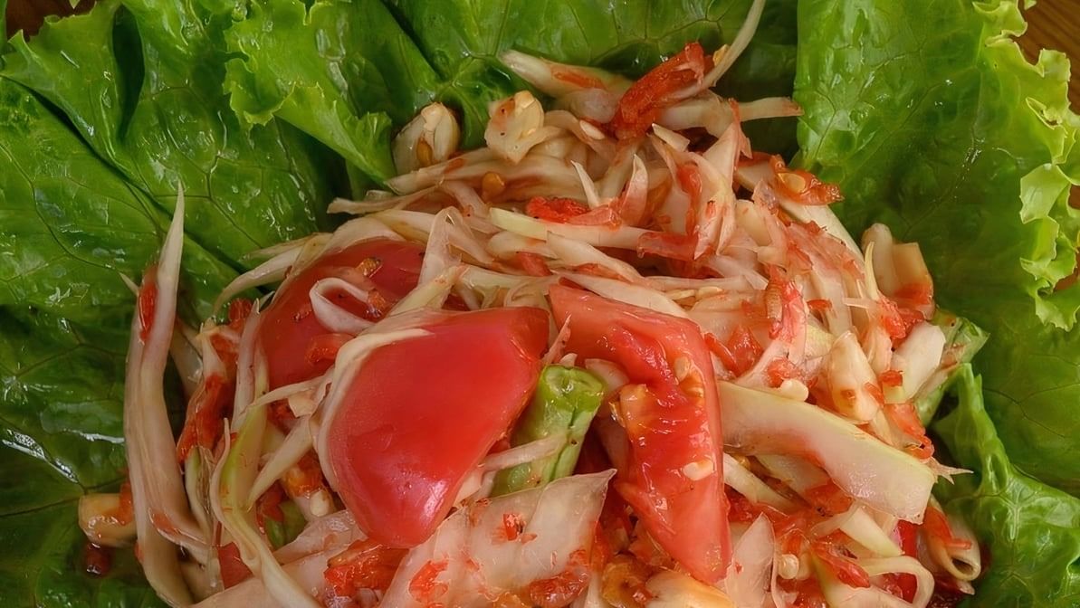LAOS STYLE PAPAYA SALAD.