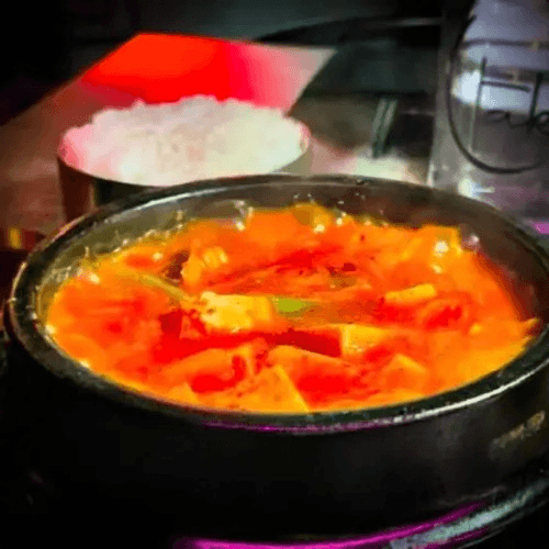 Kimchi Jjigae 김치찌개.