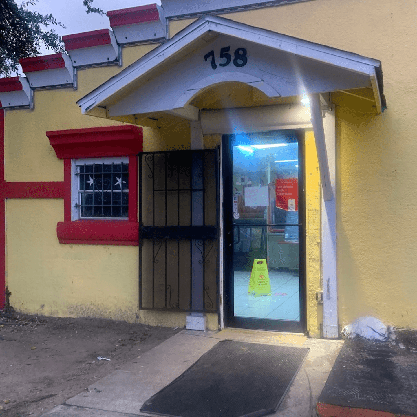 Welcome to Your Favorite Soul Food Spot!