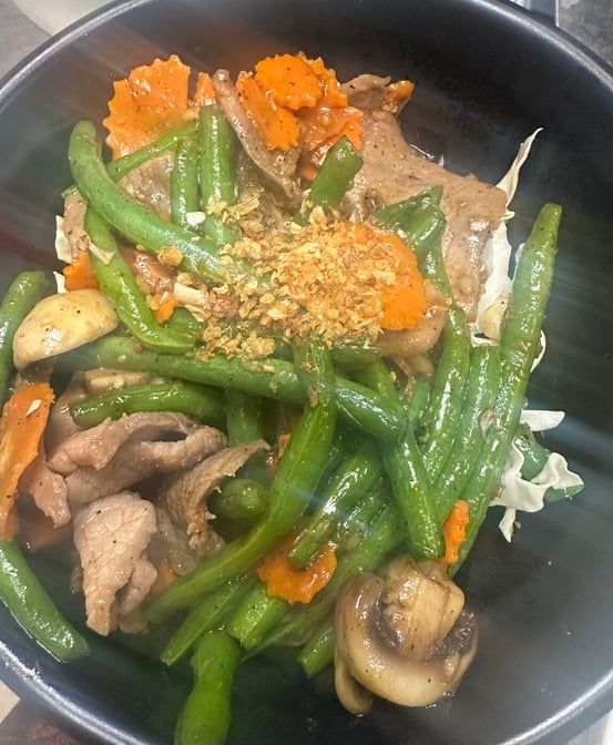 Garlic and Pepper Stir Fry.