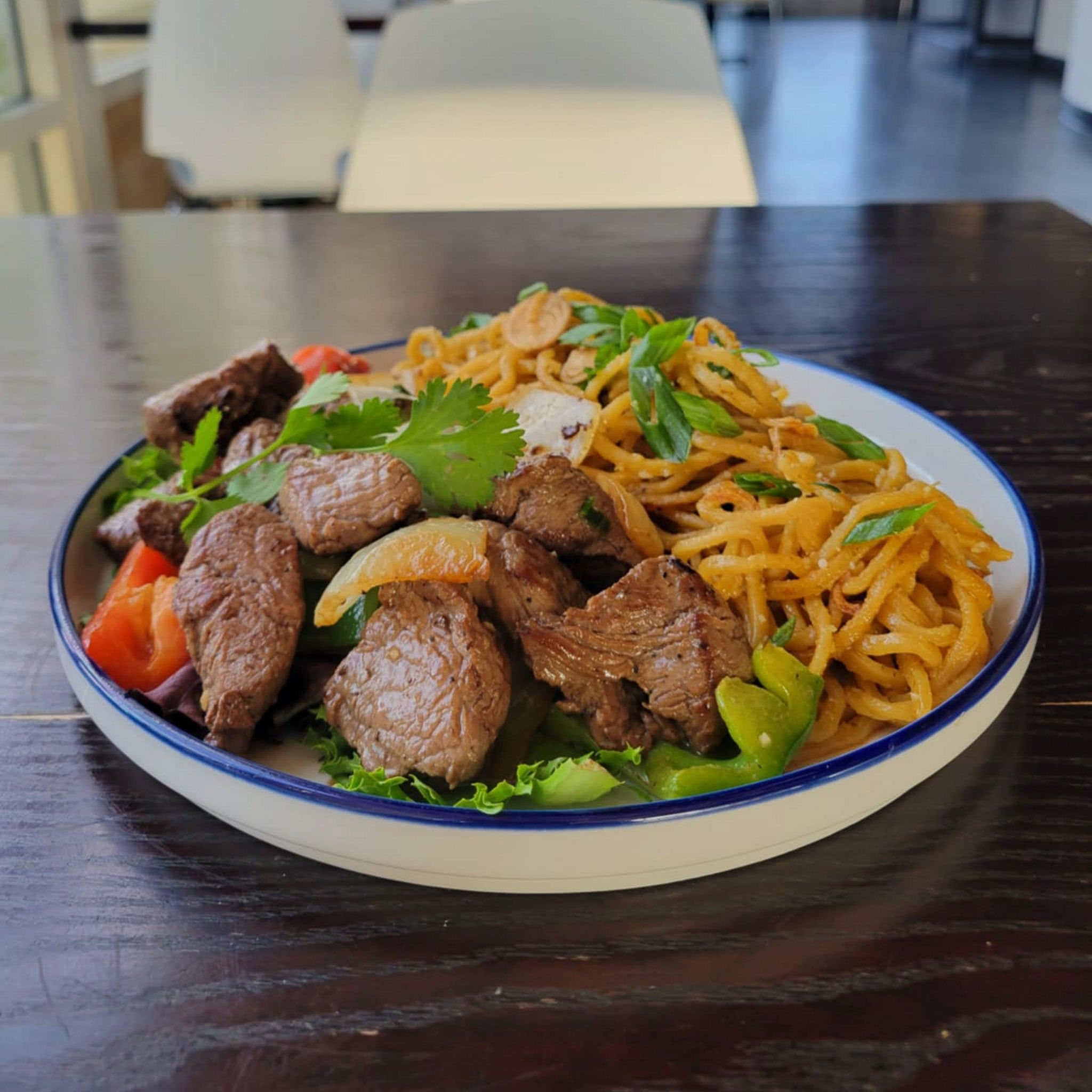 Shaken Filet Mignon W/ Noodle.