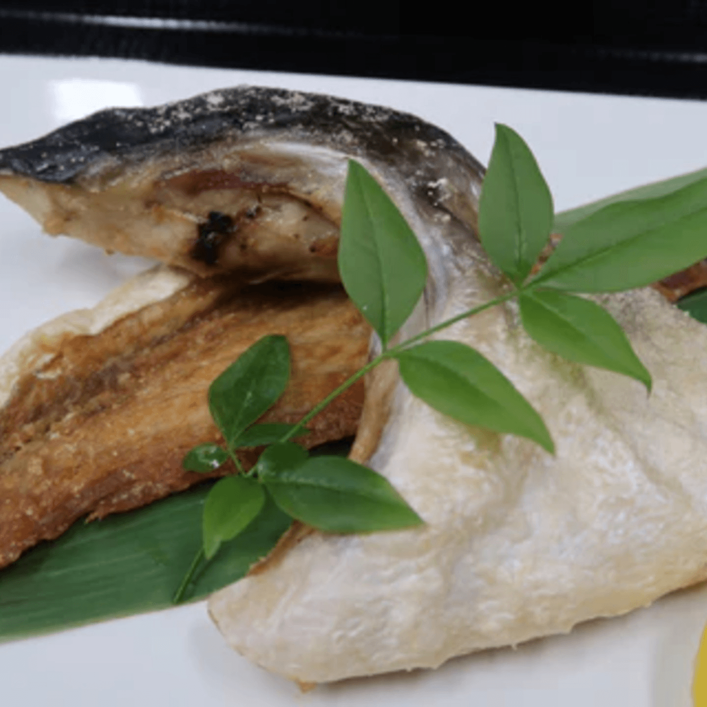 Kama Shioyaki (Salt Grilled Yellowtail Collar) 