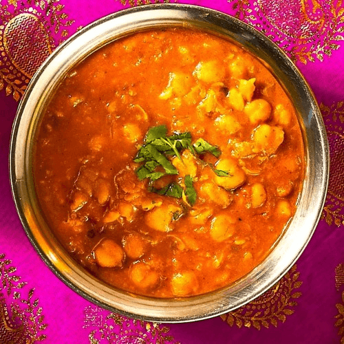 Chana Masala Curry (An Indian Classic)