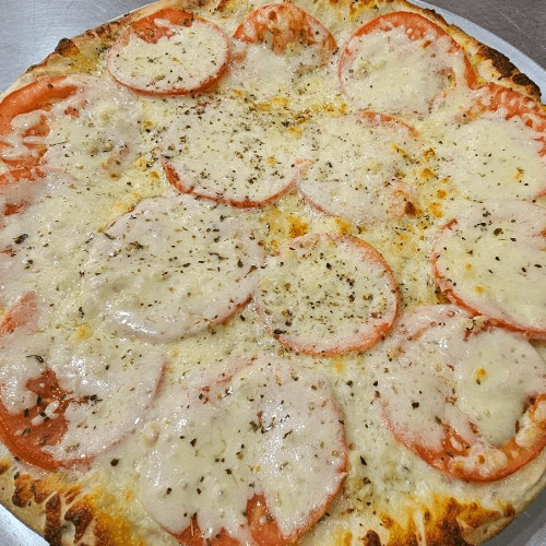 Fresh Tomato Pizza (8-cut)