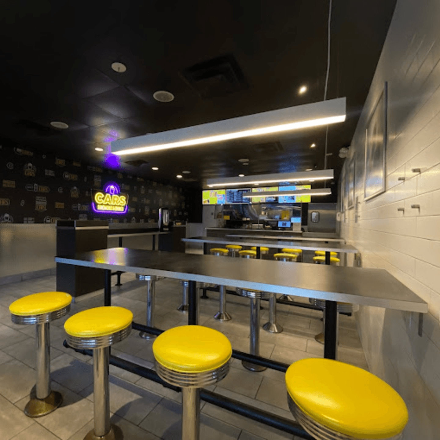 Late-Night Eats? We’ve Got You!👨‍🍳