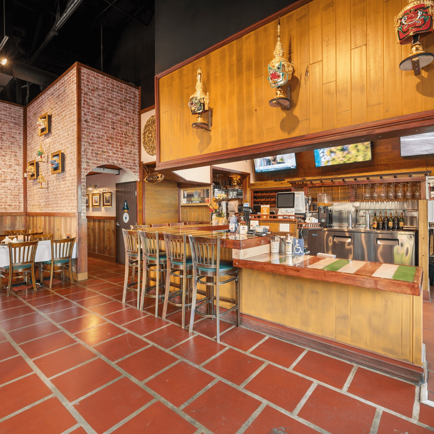 Welcome to Chili Basil Thai Cuisine