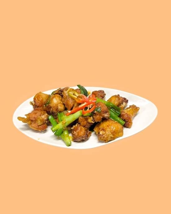 Chicken wing in fish sauce.