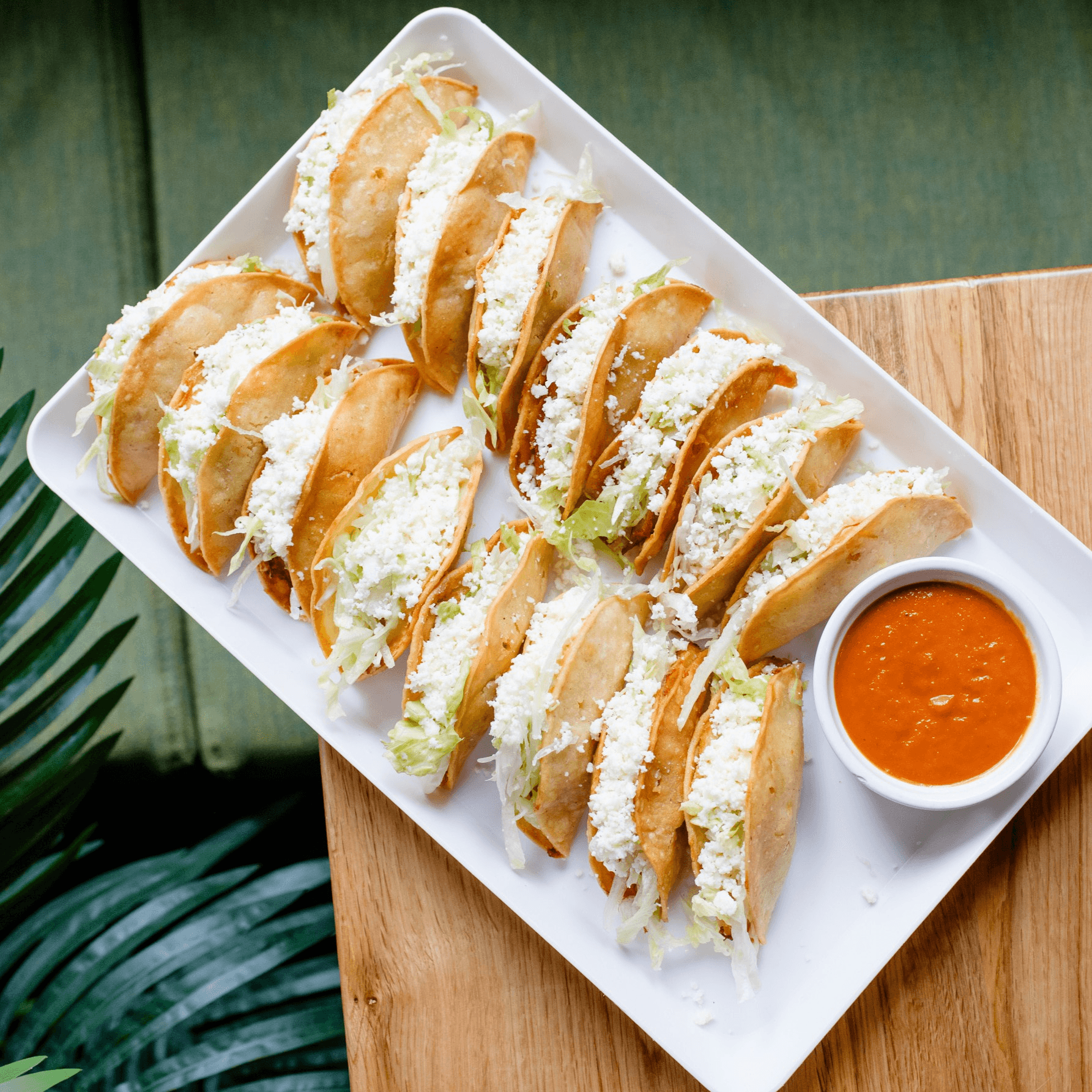 CATERING Crispy Tacos.