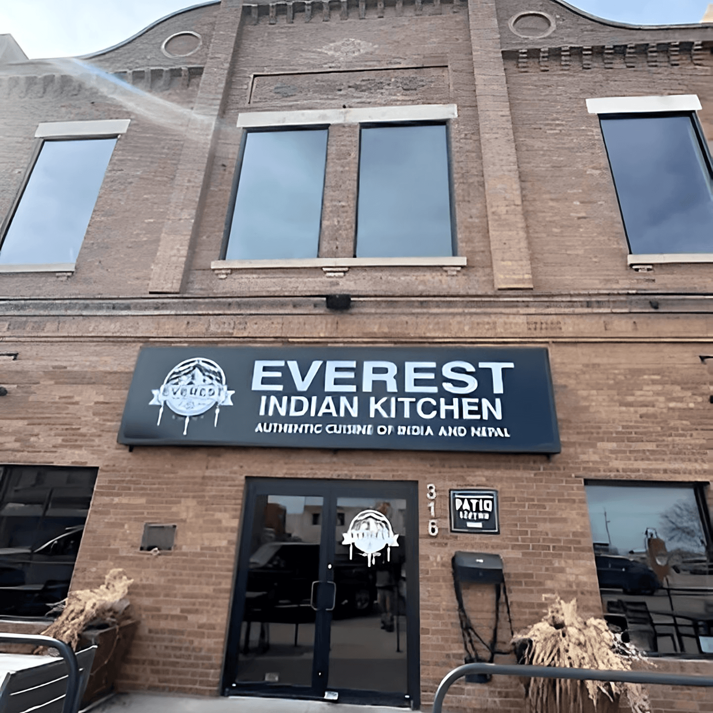 Welcome to Everest Indian Kitchen