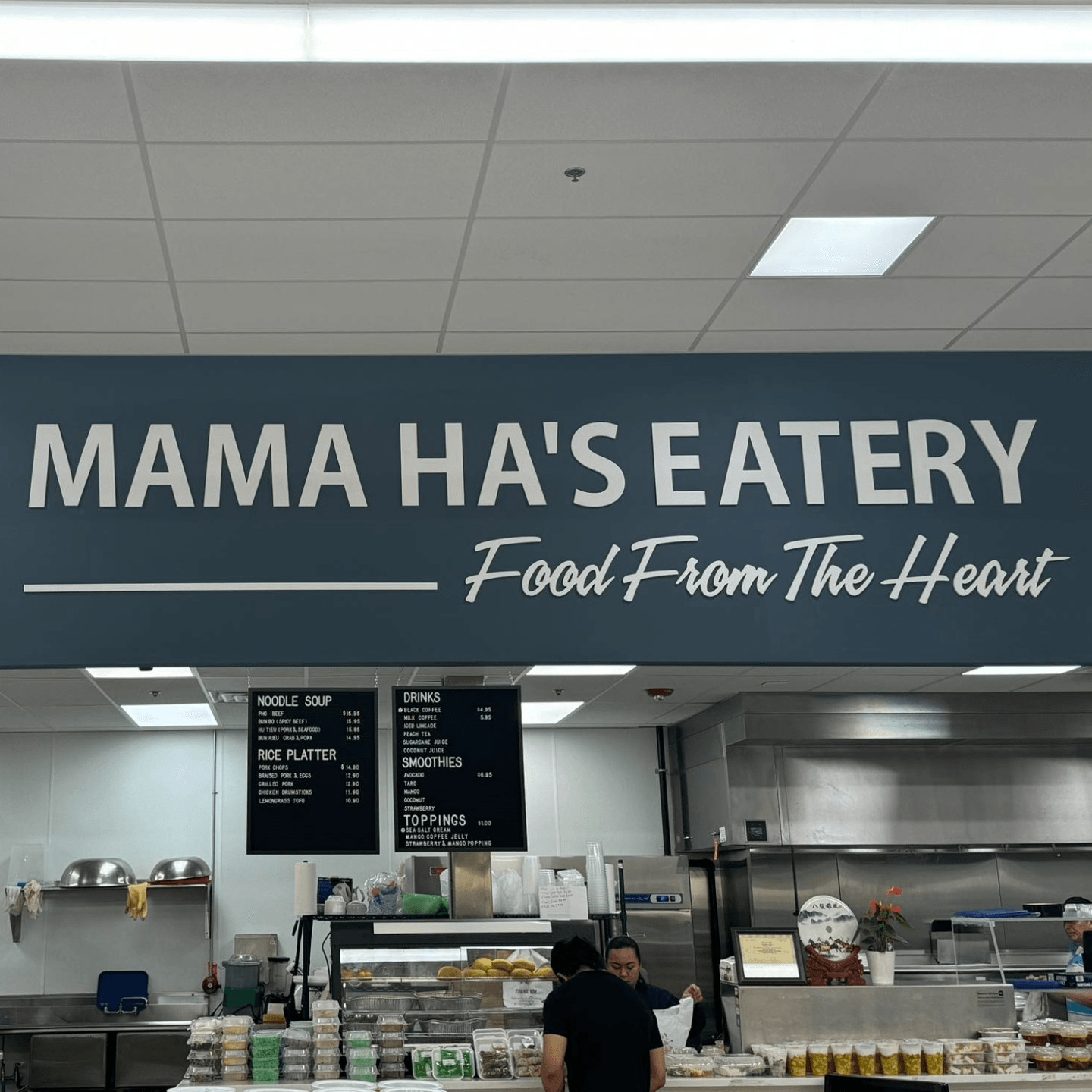 Welcome to Mama Ha’s Eatery🍜