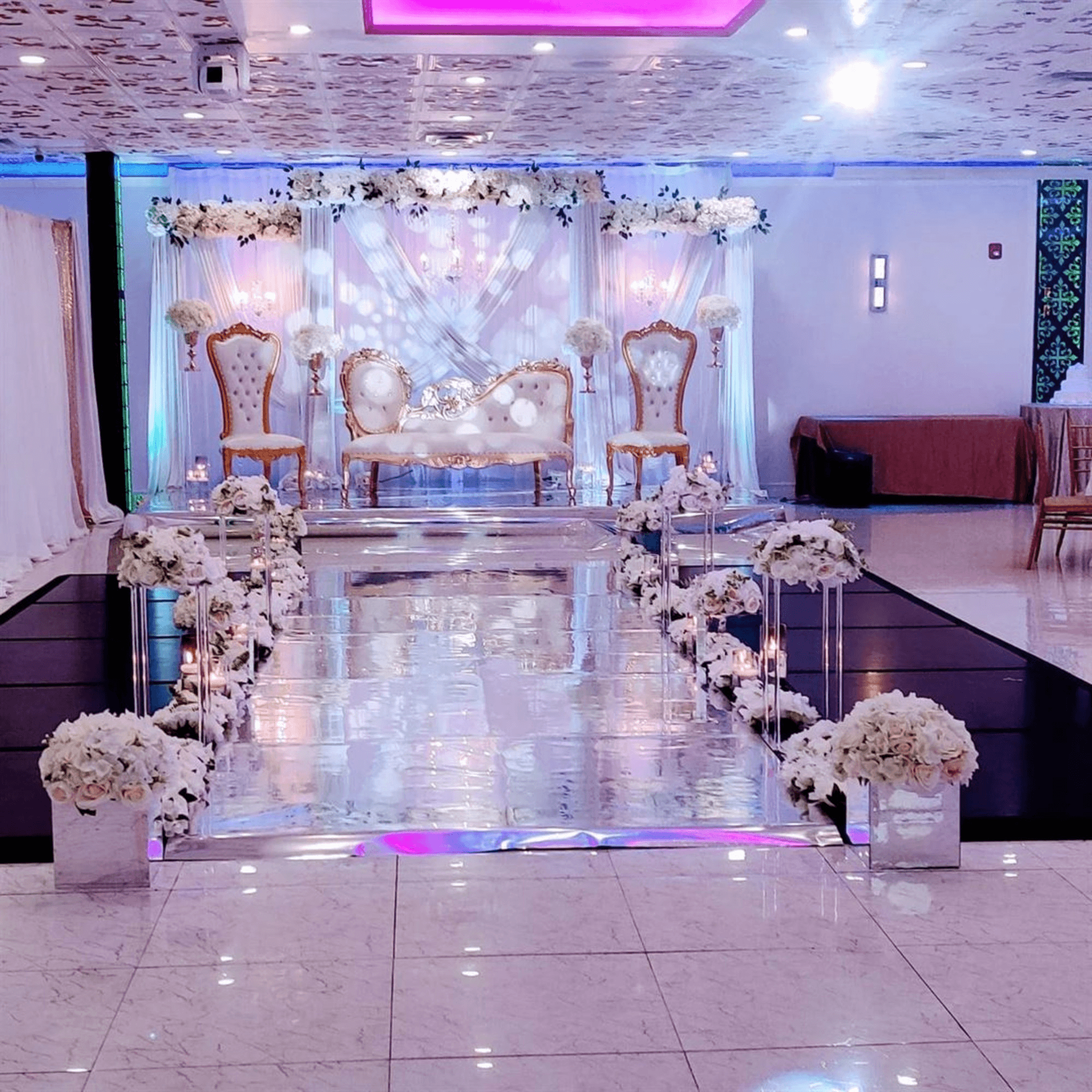 Guru Palace gallery image #2