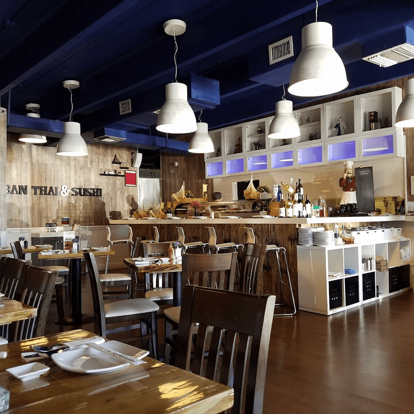 Quality Thai-Japanese Fusion | Modern Ambiance