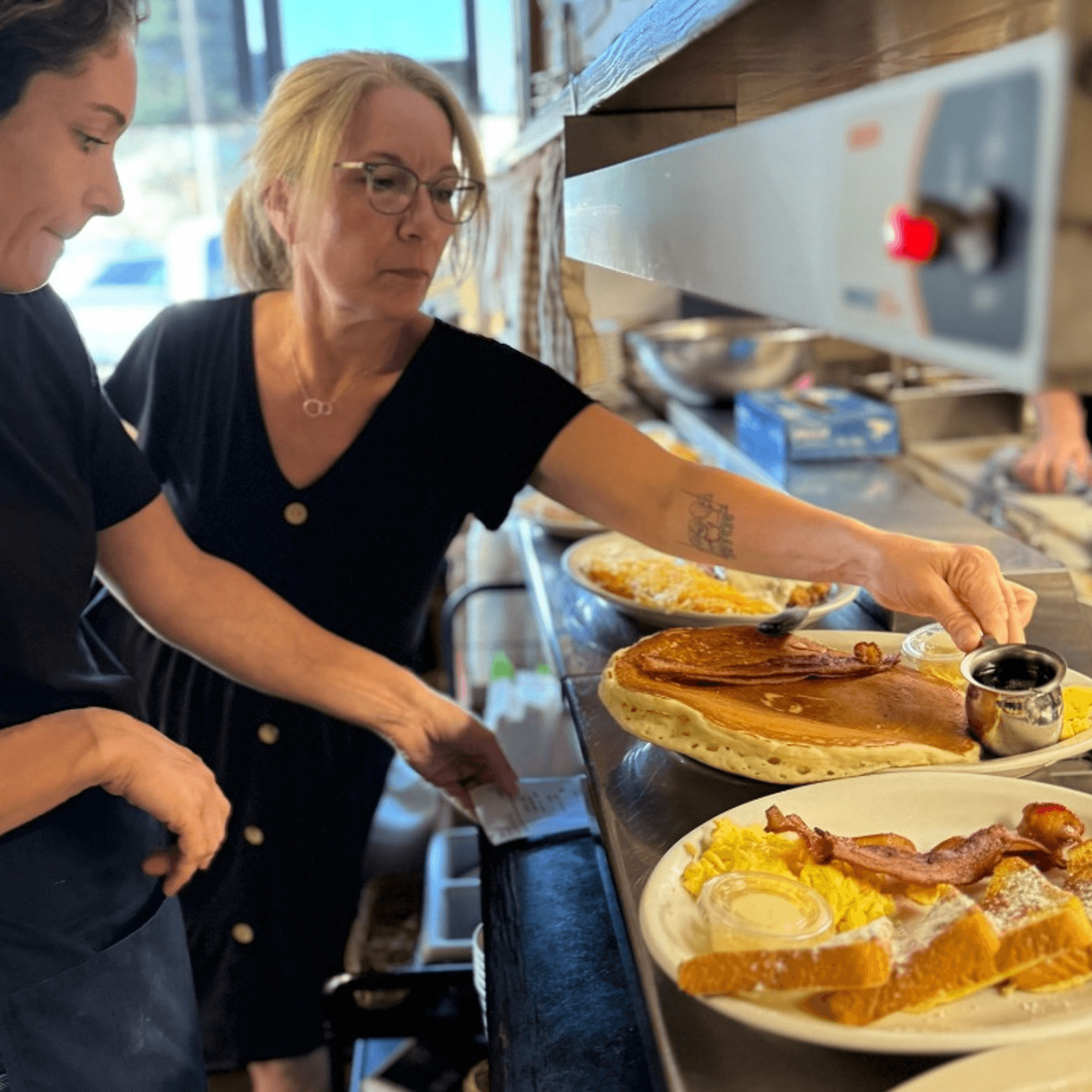 Mr T's Family Cafe gallery image #5