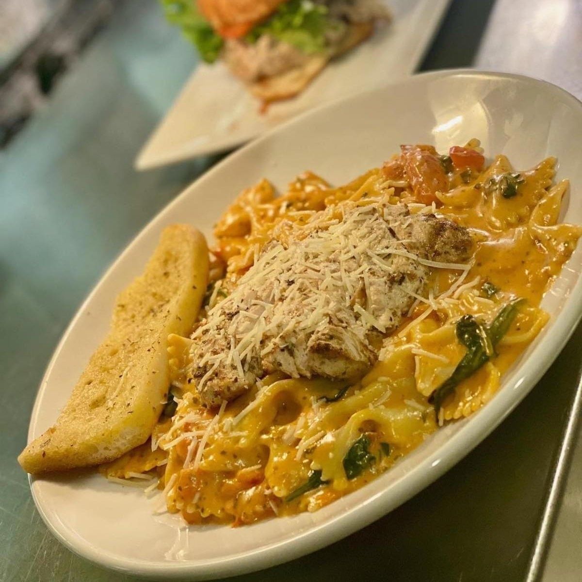 Fresh Salads: American Bar Favorites