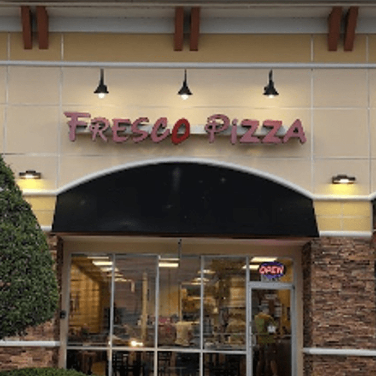 Fresco Pizza: A Lutz Culinary Landmark