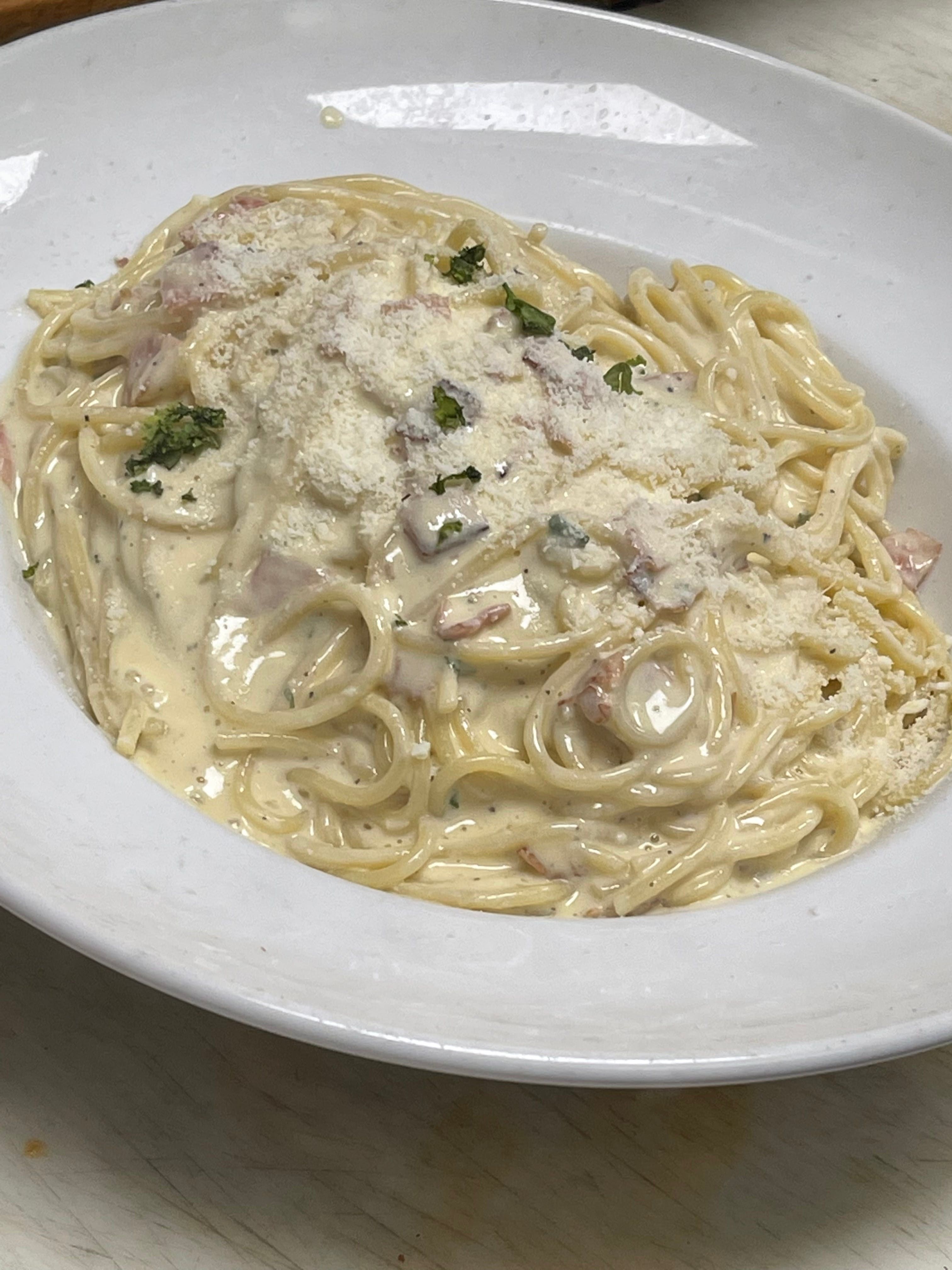 Spaghetti Carbonara (Pasta).